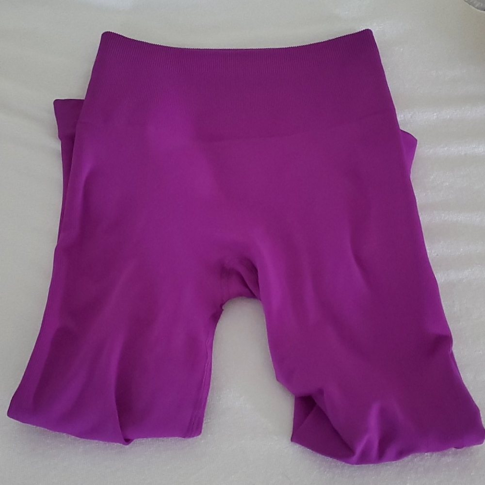 Lululemon zone in crop